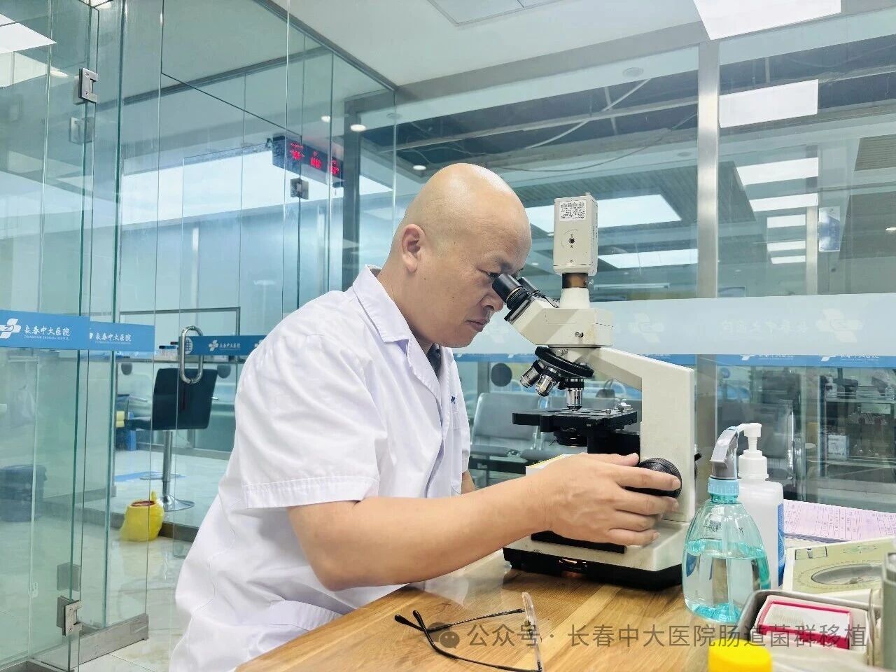 银川市|高朋磊医师：左手男科临床，右手肠道菌群移植深入研究